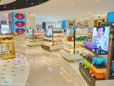 融合美妆与科技 家用电器销售与化妆品店的命名策略
