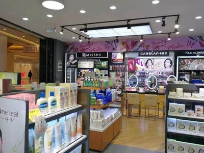 化妆品零售的变革之路 从产品到体验，从线下到全渠道